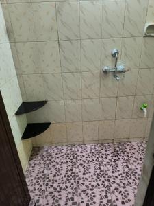 Bathroom Image of 1500 Sq.ft 2 BHK Apartment / Flat for rent in Tivim Goa for Rs. 25000