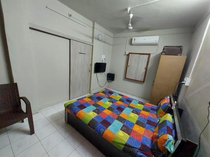 620 Sqft 1 BHK Flat for sale in Geeta Flat Nanpura, Surat Property