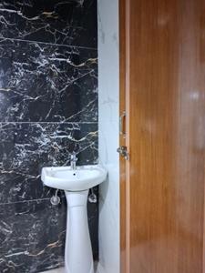 Common Bathroom Image of 850 Sq.ft 2 BHK Apartment / Flat for sale in Hark Sai Apartment, Sector 89 Noida for Rs. 3200000