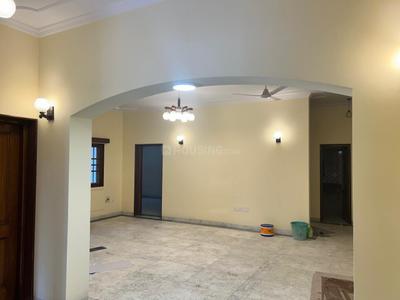 Hall Image of 1100 Sq.ft 2 BHK Apartment / Flat for sale in Jaypee The Pavilion Court, Sector 128 Noida for Rs. 13600000