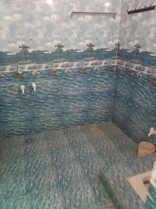 Bathroom Image of 800 Sq.ft 2 BHK Independent House for rent in Haibat Mau Mawaiya Lucknow for Rs. 6500