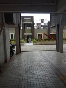 Image of 950 Sq.ft 2.5 BHK Apartment / Flat for rent in Sankla Jaymala Business Court, Hadapsar, Pune for Rs. 28000
