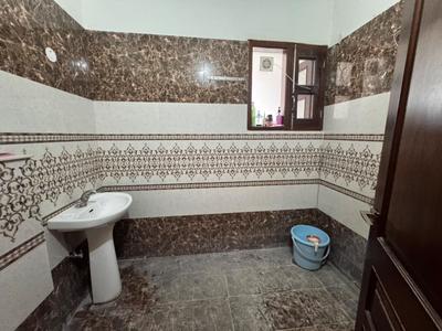 Bathroom Image of 1500 Sq.ft 1 BHK Builder Floor for rent in Sector 89 Mohali for Rs. 18000