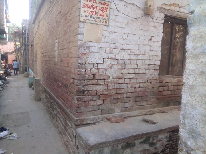 Katra Bazirao Main Image 1