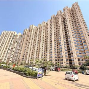 Image of 1100 Sq.ft 3 BHK Apartment / Flat for sale in Signature Global Golf Green, Sector 79, Gurgaon for Rs. 7400000