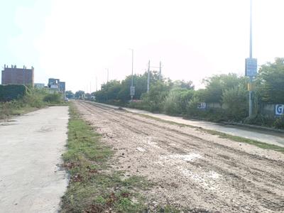 Image of 200 Sq.ft Residential Plot / Land for sale in Rohini Sector 28, New Delhi for Rs. 75000000
