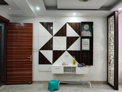 Bedroom Image of 650 Sq.ft 2 BHK Builder Floor for rent in Nawada New Delhi for Rs. 16000