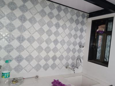 Bathroom Image of 205 Sq.ft 1 RK Apartment / Flat for rent in Mankhurd Mumbai for Rs. 10000