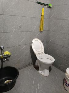 Common Bathroom Image of 1760 Sq.ft 3 BHK Apartment / Flat for rent in Goyal Amaltas, Ramdev Nagar Ahmedabad for Rs. 35000