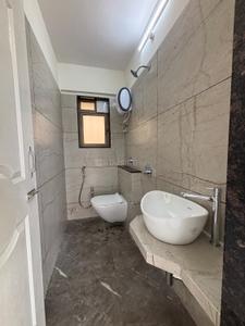Bathroom Image of 550 Sq.ft 1 BHK Apartment / Flat for rent in Omkar BKC Crossing Phase 2, Kurla West Mumbai for Rs. 65000