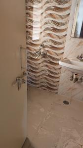 Bathroom Image of 1200 Sq.ft 3 BHK Apartment / Flat for rent in AWHO Vay Sector 8B G, Vrindavan Yojana Lucknow for Rs. 17000
