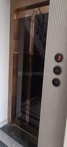 Bathroom Image of 3000 Sq.ft 3 BHK Builder Floor for rent in Sector 30 Noida for Rs. 100000