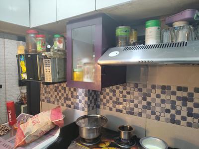 Kitchen Image of 700 Sq.ft 1 BHK Apartment / Flat for rent in Raunak Delight, Kasarvadavali Thane for Rs. 16150