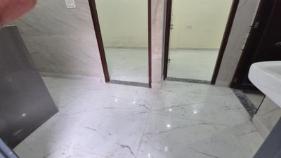 Living Room Image of 400 Sq.ft 1 BHK Builder Floor for rent in Trivani Apartment, Jhilmil Colony New Delhi for Rs. 20000