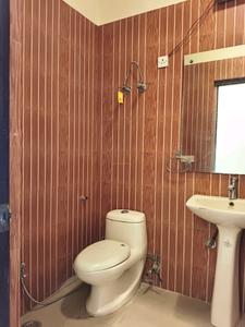 Common Bathroom One Image of 4500 Sq.ft 7 BHK Independent House for sale in DLF Phase 1 Gurgaon for Rs. 142500000