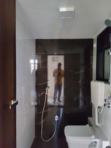 Common Bathroom Image of 550 Sq.ft 1 BHK Apartment / Flat for rent in Puraniks Kanchan Pushp Society, Kasarvadavali Thane for Rs. 19000