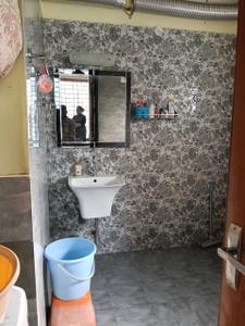 Bathroom Image of 800 Sq.ft 1 RK Builder Floor for rent in Sector 46 Gurgaon for Rs. 25000