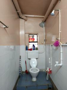 Common Bathroom Image of 730 Sq.ft 2 BHK Apartment / Flat for sale in Ashabari Apartments, Jadavpur Kolkata for Rs. 4000000