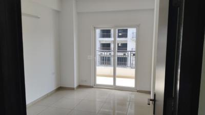 Bedroom Image of 1340 Sq.ft 3.5 BHK Apartment / Flat for sale in Gulshan Ikebana, Sector 143 Noida for Rs. 17000000