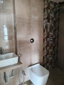 Common Bathroom Image of 816 Sq.ft 2 BHK Apartment / Flat for sale in Mahant Sahyadree, Goregaon East Mumbai for Rs. 15200000