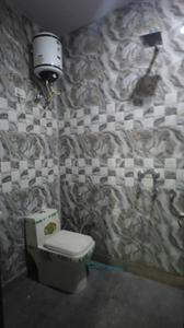 Bathroom Image of 600 Sq.ft 1 BHK Builder Floor for rent in Hari Nagar New Delhi for Rs. 16000