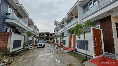 Image of 1750 Sq.ft 3 BHK Duplex for sale in Dharni Defence Paradise, Amausi, Lucknow for Rs. 7350000