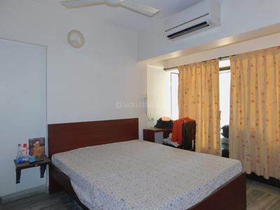 Bedroom Image of 885 Sq.ft 2 BHK Apartment / Flat for sale in Malad East Mumbai for Rs. 22000000