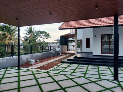 Image of 4500 Sq.ft 4 BHK Independent House for sale in Kakkanad, Kochi for Rs. 35000000
