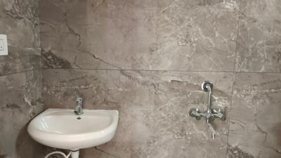 Bathroom Image of 600 Sq.ft 1 BHK Independent House for rent in Sainikpuri Secunderabad for Rs. 11000