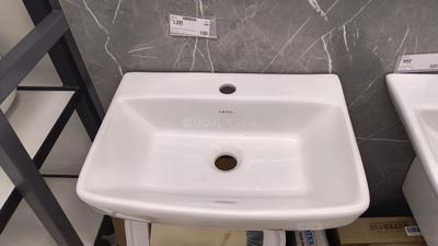 Bathroom Image of 2900 Sq.ft 4 BHK Villa for sale in Amukta Meadows, Isnapur Sangareddy for Rs. 14500000