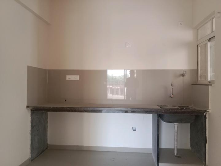 VTP Leonara E Building Main Image 1