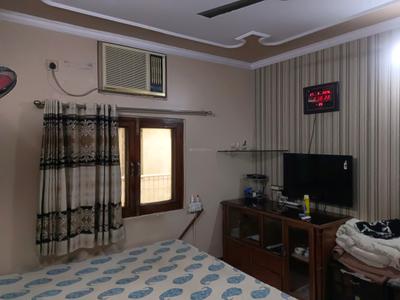 Bedroom Image of 700 Sq.ft 2 BHK Apartment / Flat for rent in Pitampura New Delhi for Rs. 35000