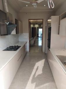 Kitchen Image of 2800 Sq.ft 4 BHK Builder Floor for sale in Sector 67 Gurgaon for Rs. 18000000