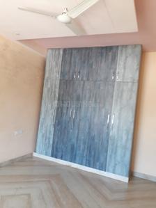 Bedroom Image of 1800 Sq.ft 2 BHK Builder Floor for rent in Sector 4 Gurgaon for Rs. 23000