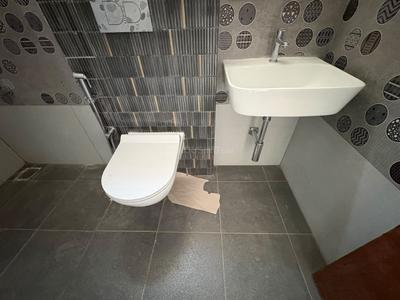 Bathroom Image of 1820 Sq.ft 3 BHK Apartment / Flat for rent in Horamavu Bengaluru for Rs. 50000