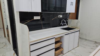 Kitchen Image of 900 Sq.ft 1 BHK Builder Floor for rent in Nipania Indore for Rs. 19000