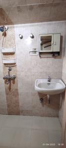 Bathroom Image of 2000 Sq.ft 4 BHK Independent House for sale in Chembur Mumbai for Rs. 60000000