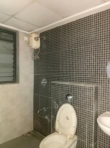 Common Bathroom Image of 1200 Sq.ft 2 BHK Apartment / Flat for rent in Lodha Lakeshore Greens, Palava Phase 2 Thane for Rs. 25000
