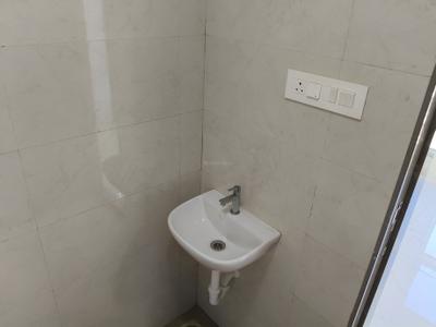 Bathroom Image of 401 Sq.ft 1 BHK Apartment / Flat for rent in HS Samarpan, Ghatkopar East Mumbai for Rs. 40000