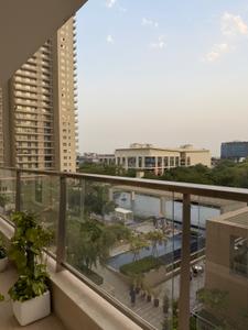 Balcony Image of 2300 Sq.ft 3.5 BHK Apartment / Flat for rent in DLF One Midtown, Karampura New Delhi for Rs. 99900