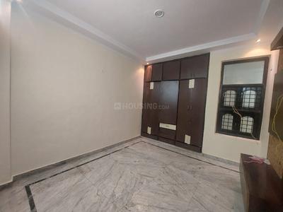 Bedroom Image of 855 Sq.ft 2 BHK Builder Floor for sale in Model Town New Delhi for Rs. 12500000