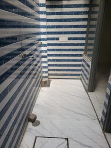 Bathroom Image of 1000 Sq.ft 3 BHK Builder Floor for rent in Ram Gopal Colony Rohtak for Rs. 10000