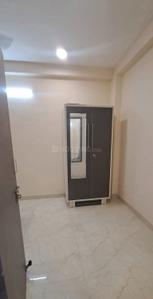 Bedroom Image of 550 Sq.ft 1 BHK Builder Floor for rent in Vikaspuri New Delhi for Rs. 17500
