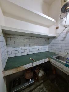 Kitchen Image of 550 Sq.ft 1 BHK Builder Floor for rent in Azadpur New Delhi for Rs. 14000