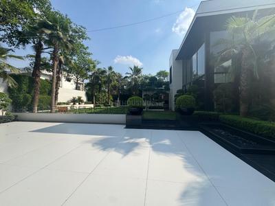 Image of 43560 Sq.ft 6 BHK Farm House for sale in DLF Farms, New Delhi for Rs. 550000000