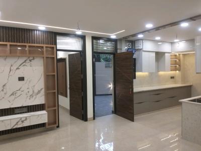 Living Room Image of 1050 Sq.ft 3 BHK Apartment / Flat for sale in Shalimar Bagh New Delhi for Rs. 16500000