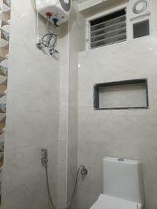 Bathroom Image of 1310 Sq.ft 3 BHK Apartment / Flat for rent in Adambakkam Chennai for Rs. 45000