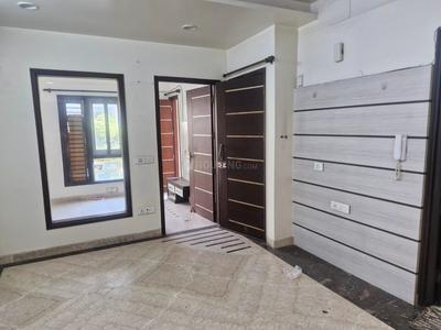 Image of 900 Sq.ft 2 BHK Builder Floor for sale in Sector 17 Dwarka, New Delhi for Rs. 13000000