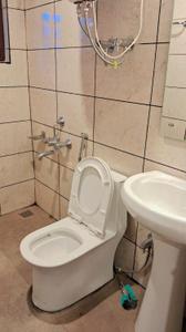 Bathroom Image of 2808 Sq.ft 6 BHK Independent House for sale in Ashiyana Lucknow for Rs. 17500000