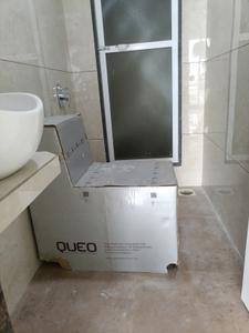Regency Ellanza Common Bathroom 4